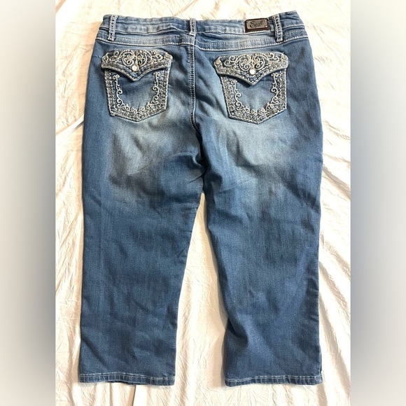 Earl Jeans Denim - Earl Jean Women's Blue Cropped Jeans with Embellished Pockets Size 15